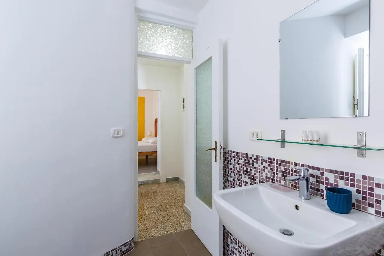 Romantic Place With Pines, Cats, Stunning View And Parking Neapol Itálie