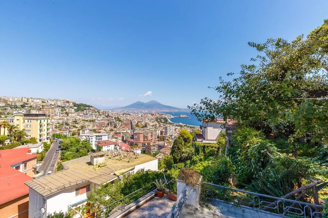 Romantic Place With Pines, Cats, Stunning View And Parking Neapol